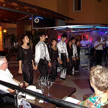 Kleopatra Ikiz Otel Alanya