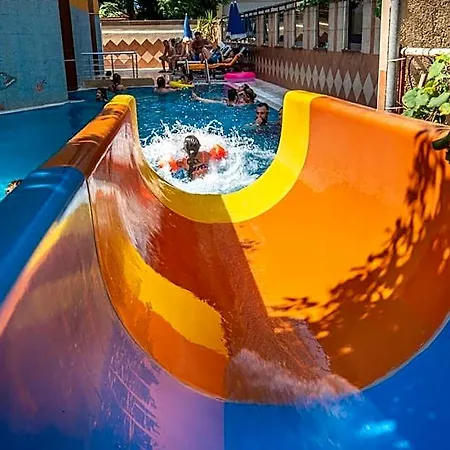 Kleopatra Ikiz Otel Alanya