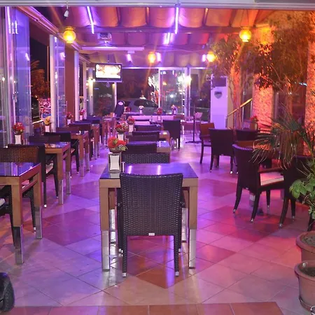 Kleopatra Ikiz Hotell