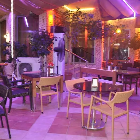 Kleopatra Ikiz ホテル 3*